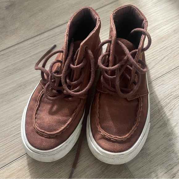 GAP Other - Suede Bootie sz 13